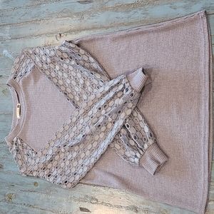 🌺Women's Lace Sleeve Top